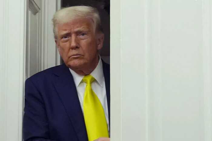 Трамп собирается взять месяц для размышлений о том, как поступить с Россией