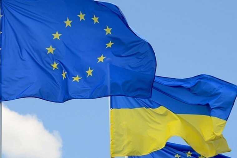 Брюссель оставит украинским беженцам защиту до 2027 года, но начнёт готовить их возвращение