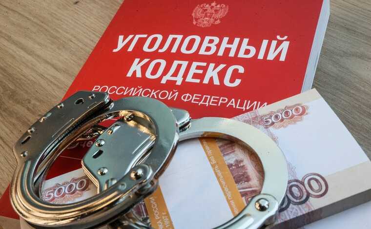 Орловский райсуд осудил заместителя главврача и главного бухгалтера роддома по делу о взяточничестве на сумму свыше 8,6 миллиона рублей