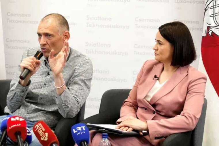 Сергей Тихановский расплакался на брифинге после вопроса о детях